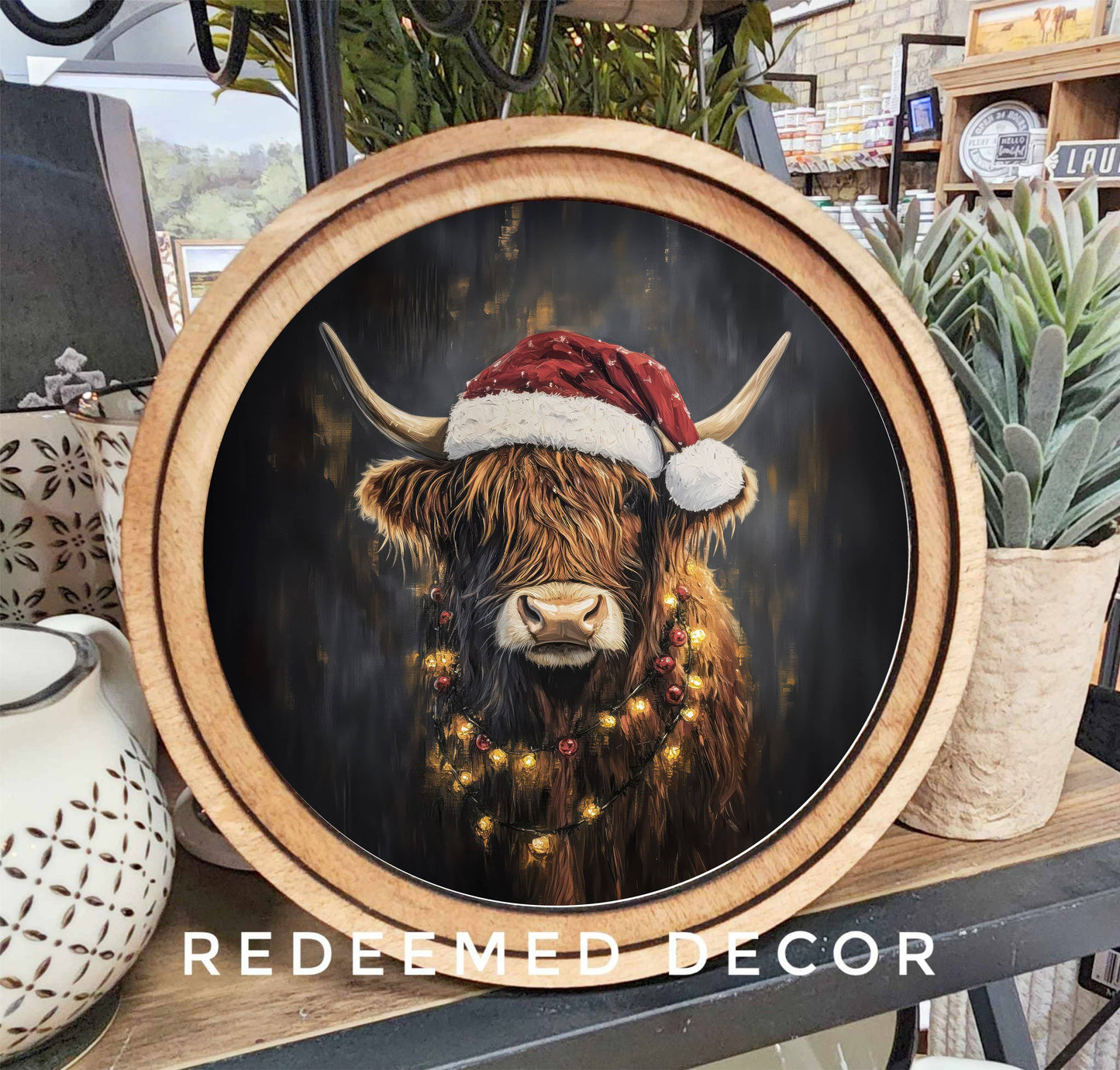 8" Round Christmas Highland Art