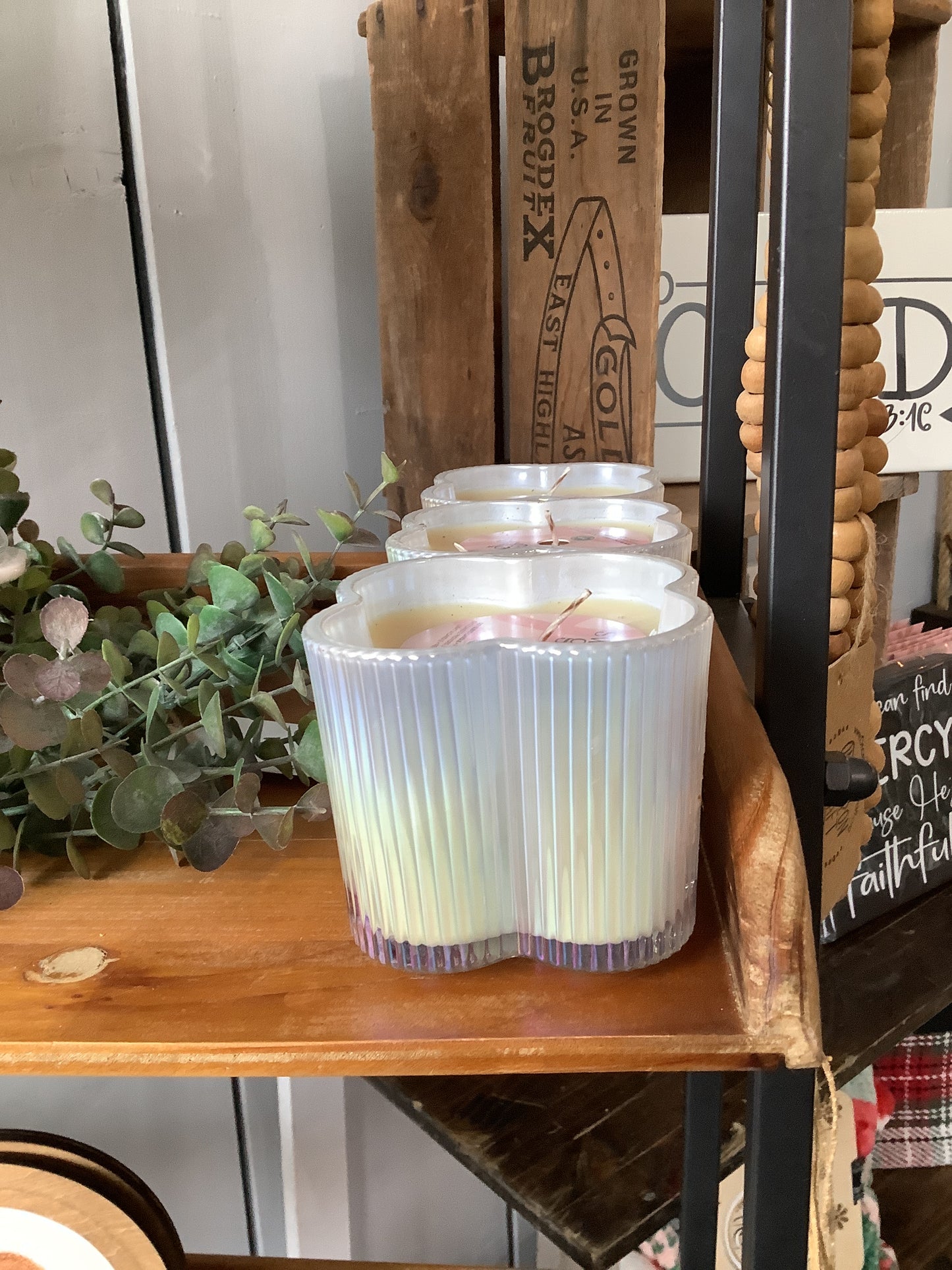 Quatrefoil Sweet Grace Candle