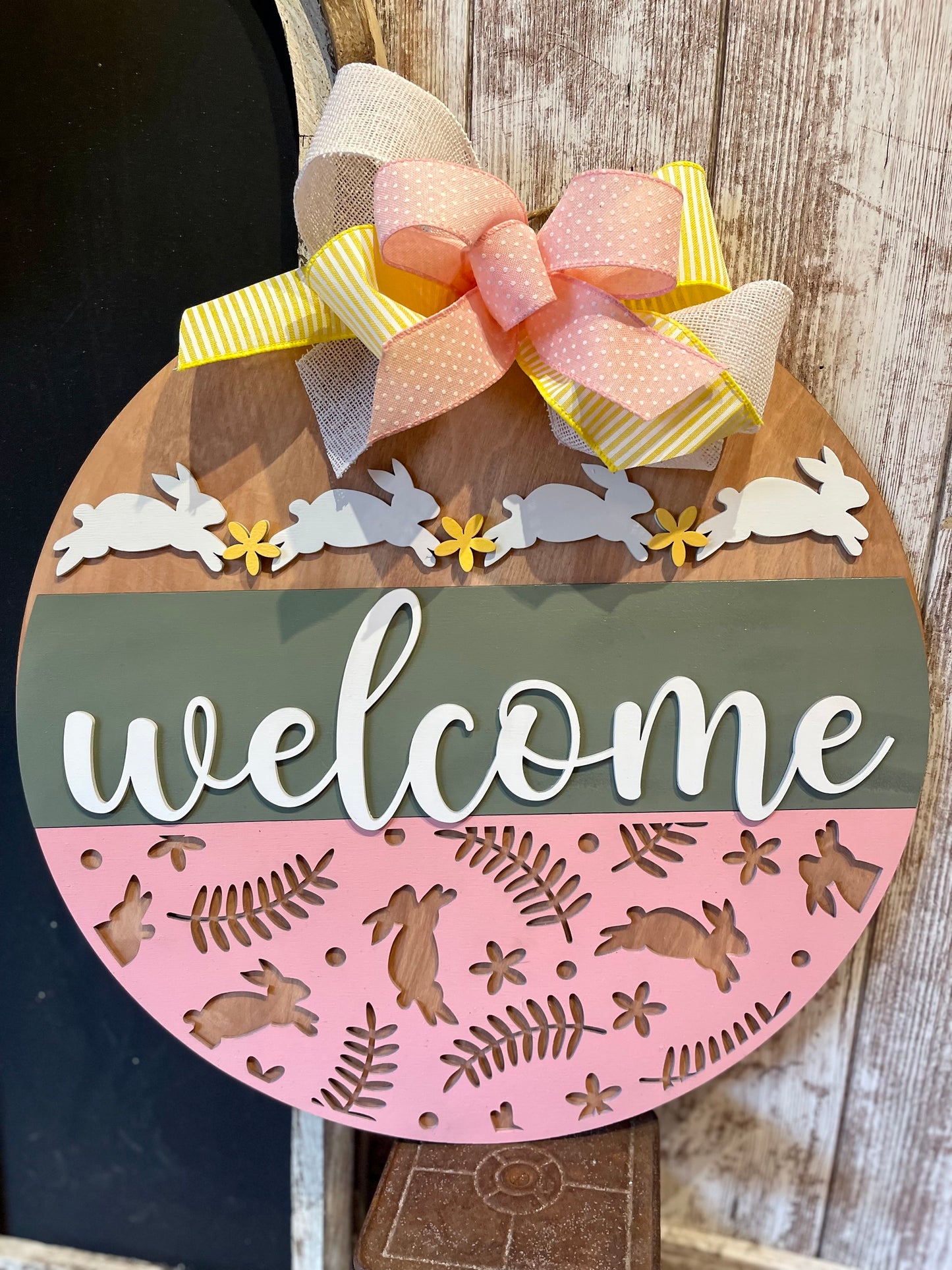 Bunny Welcome 18” round