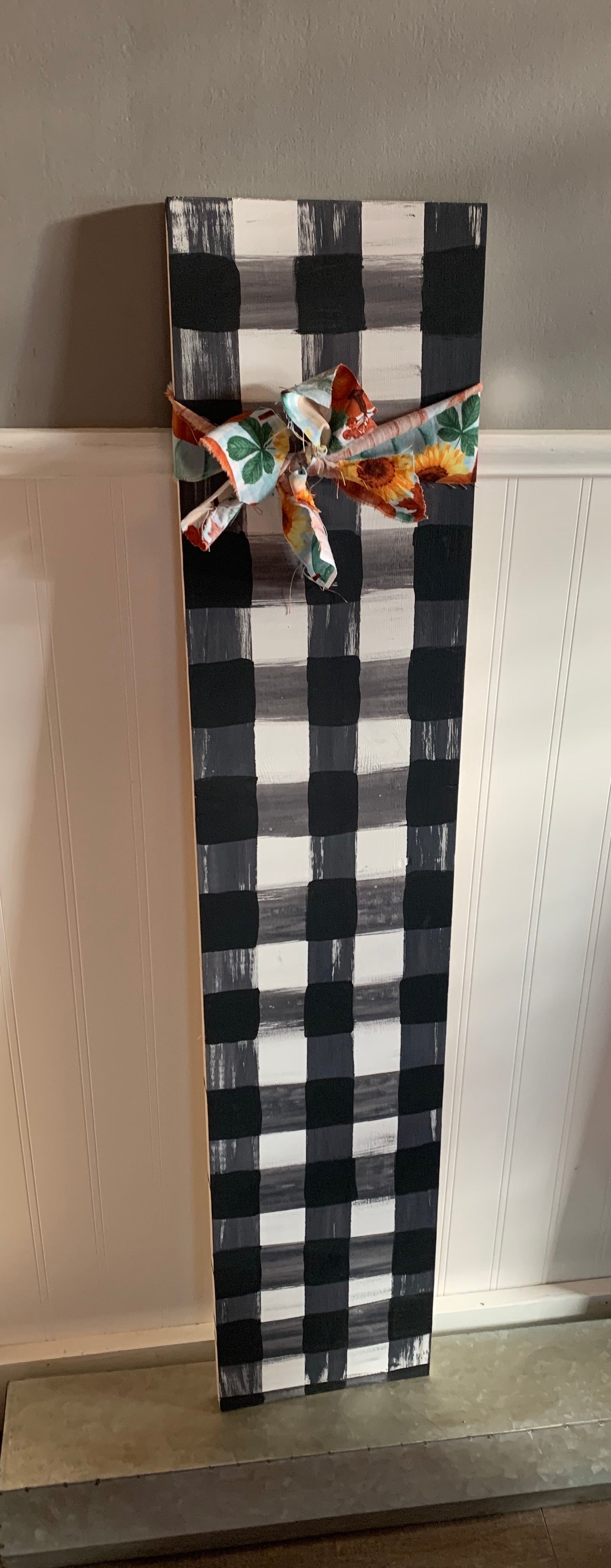 Buffalo Porch Leaner- 36"