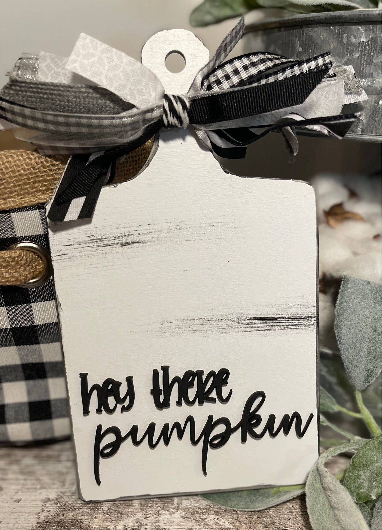 Cutting board sign- Fall- 8 1/4"x4 3/4"